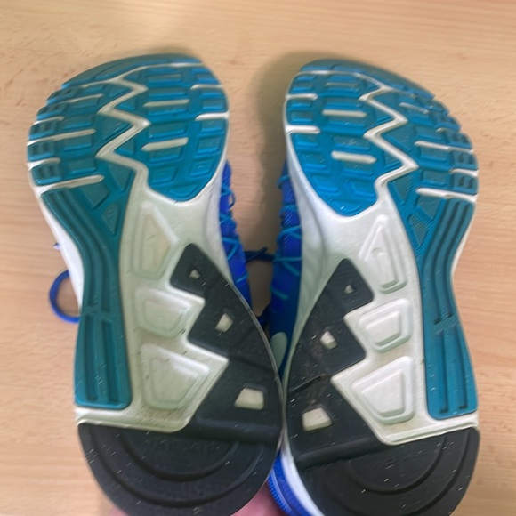 Royal Blue Nike Air Relentless 6 sneaker. Great condition. - Picture 4 of 7